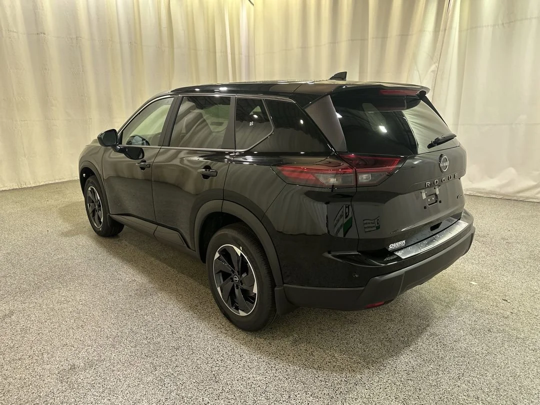 2026 Nissan Rogue SV - Photo 9