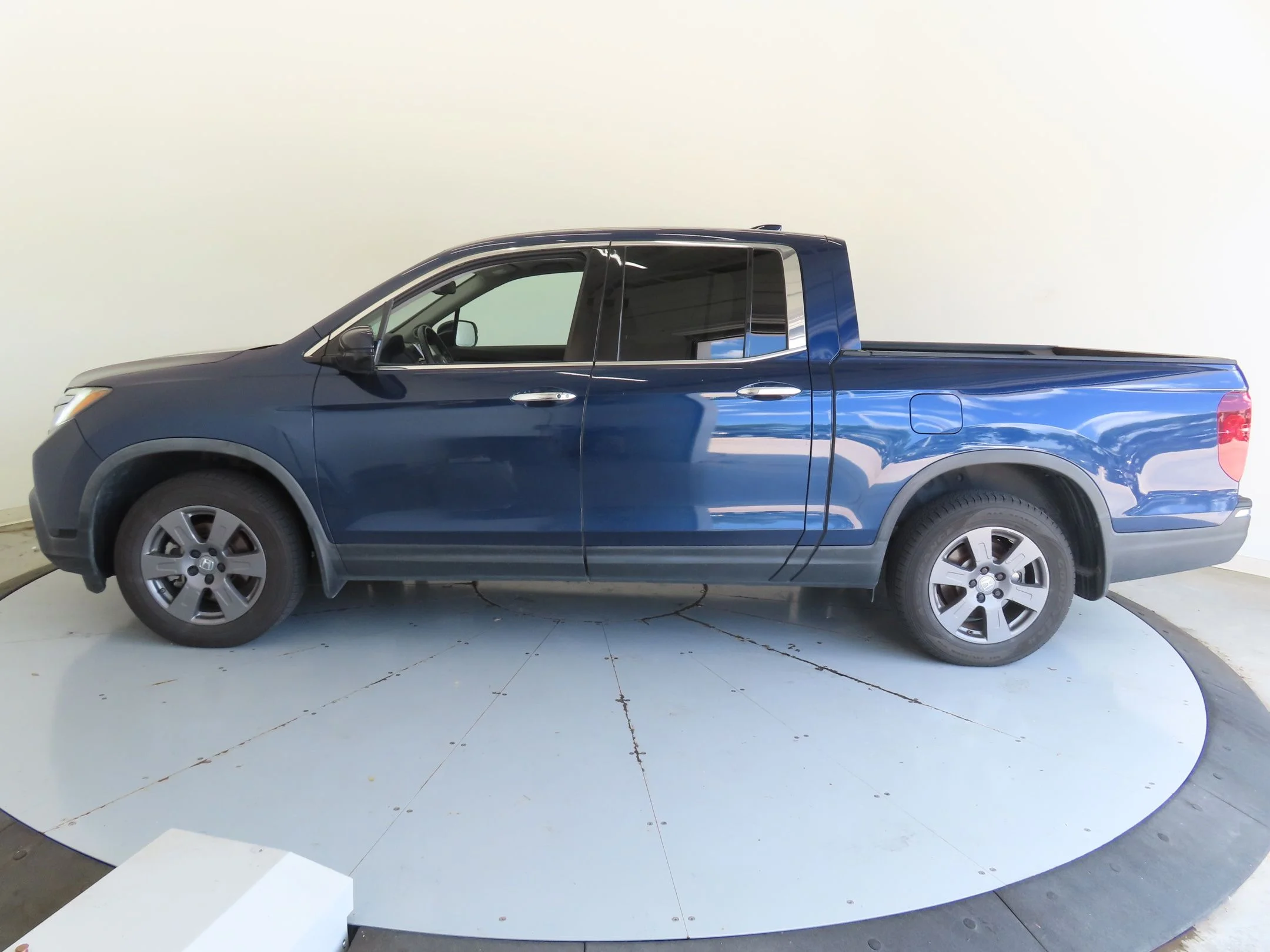 Used 2020 Blue Honda RTL-E image 7