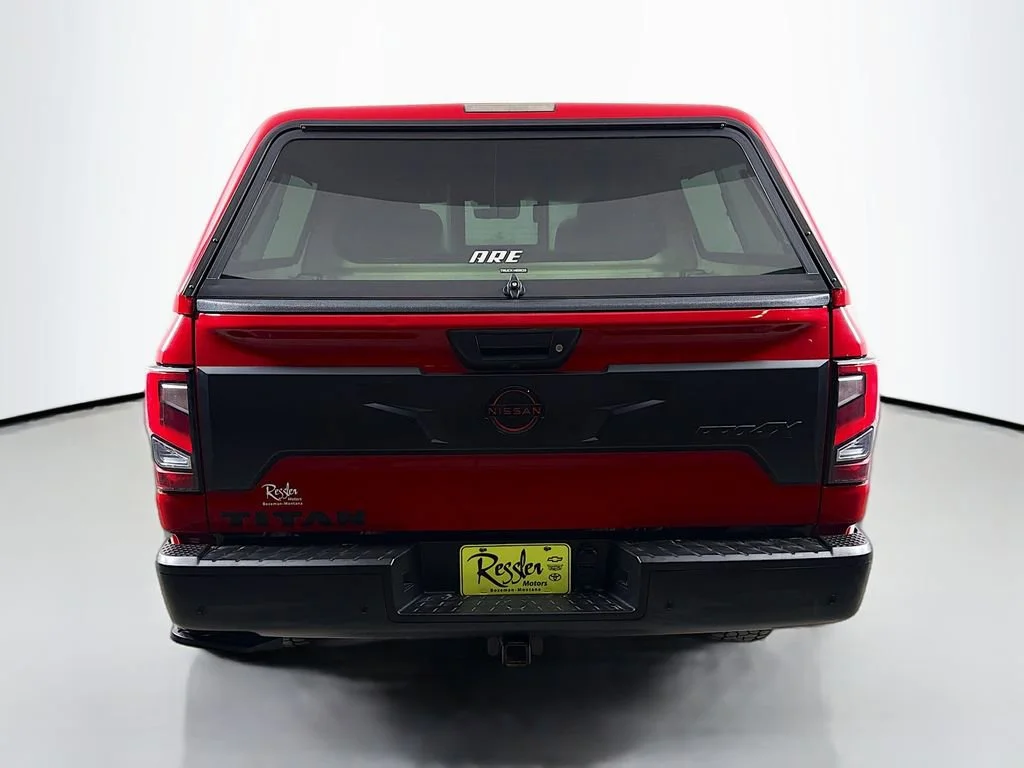 Used 2023  Nissan PRO-4X image 7