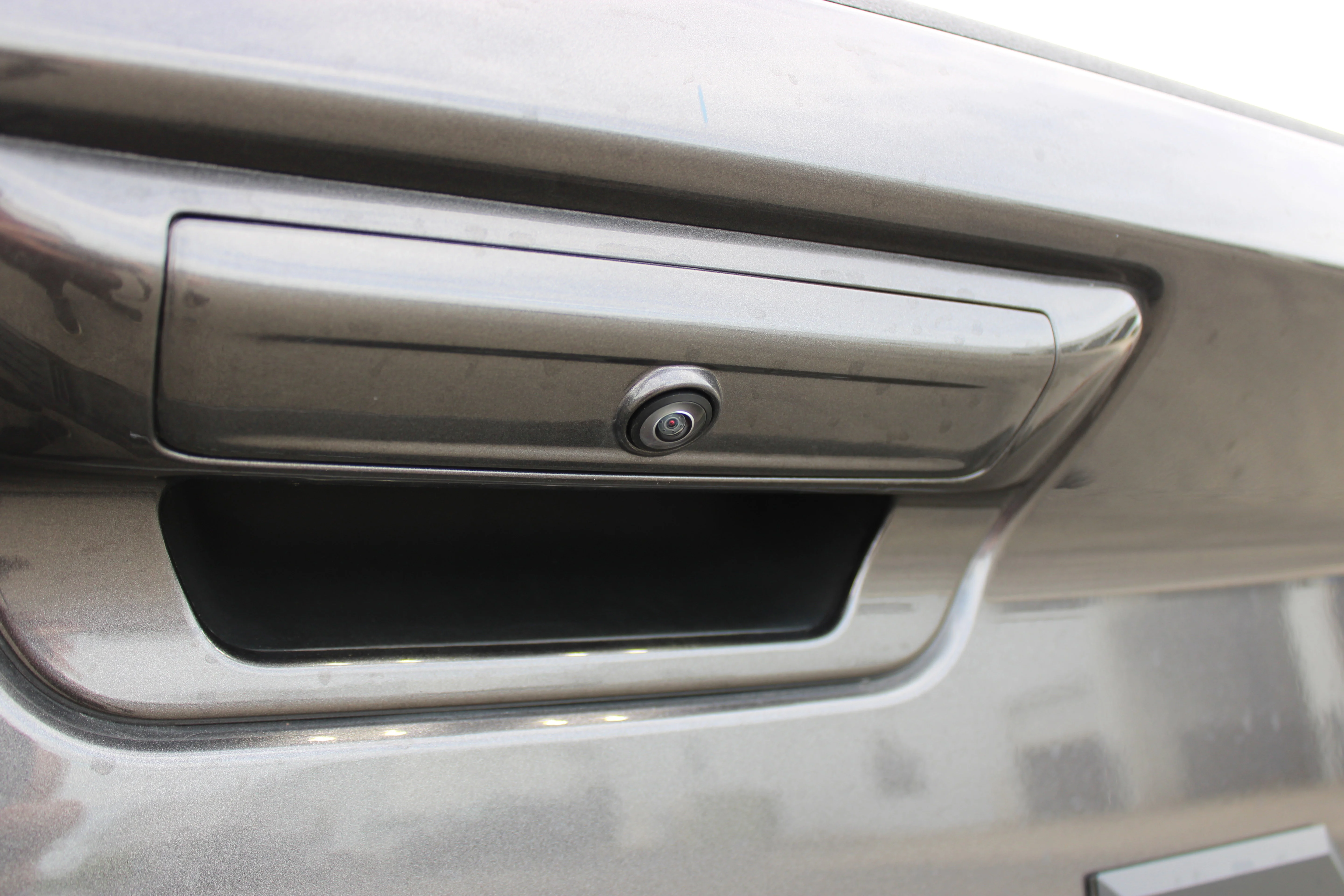 Used 2025 Granite Crystal Metallic Clearcoat Ram Laramie image 12