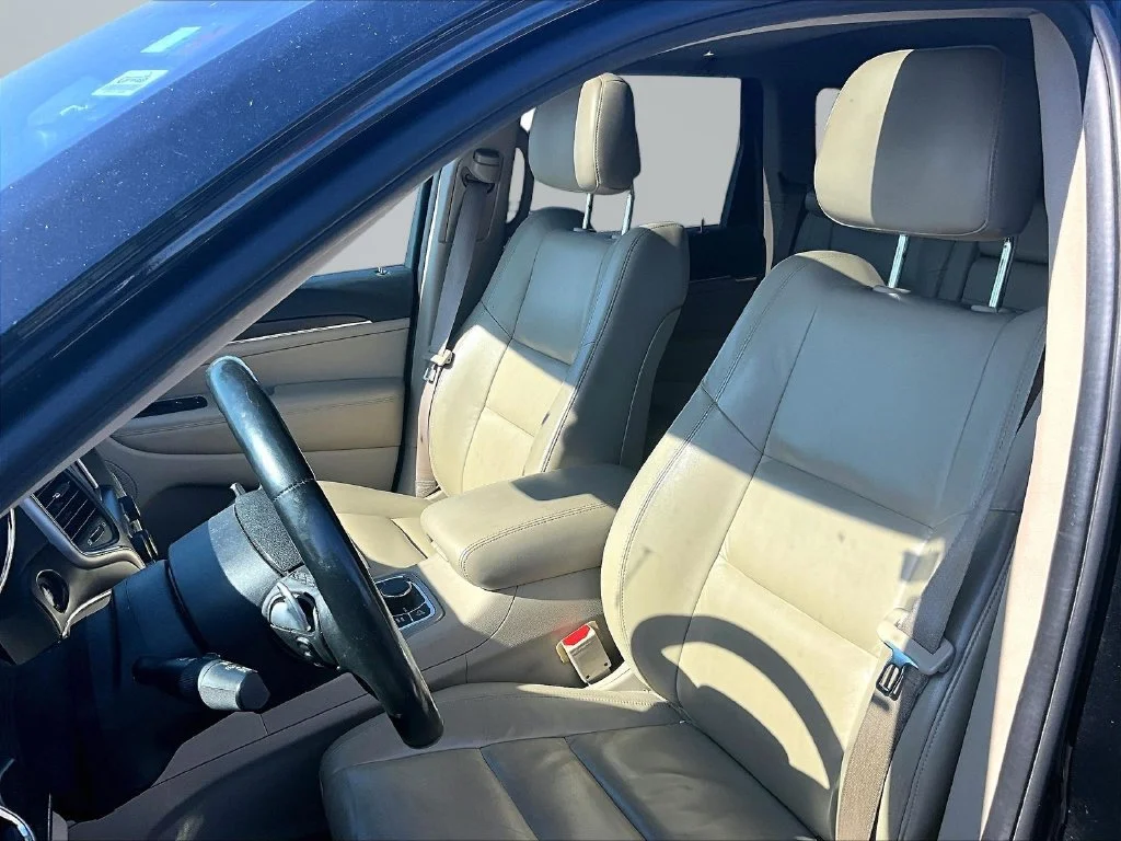 Used 2017 Black Jeep Limited image 20