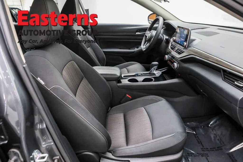 Used 2024 Gray Nissan 2.5 SV image 23