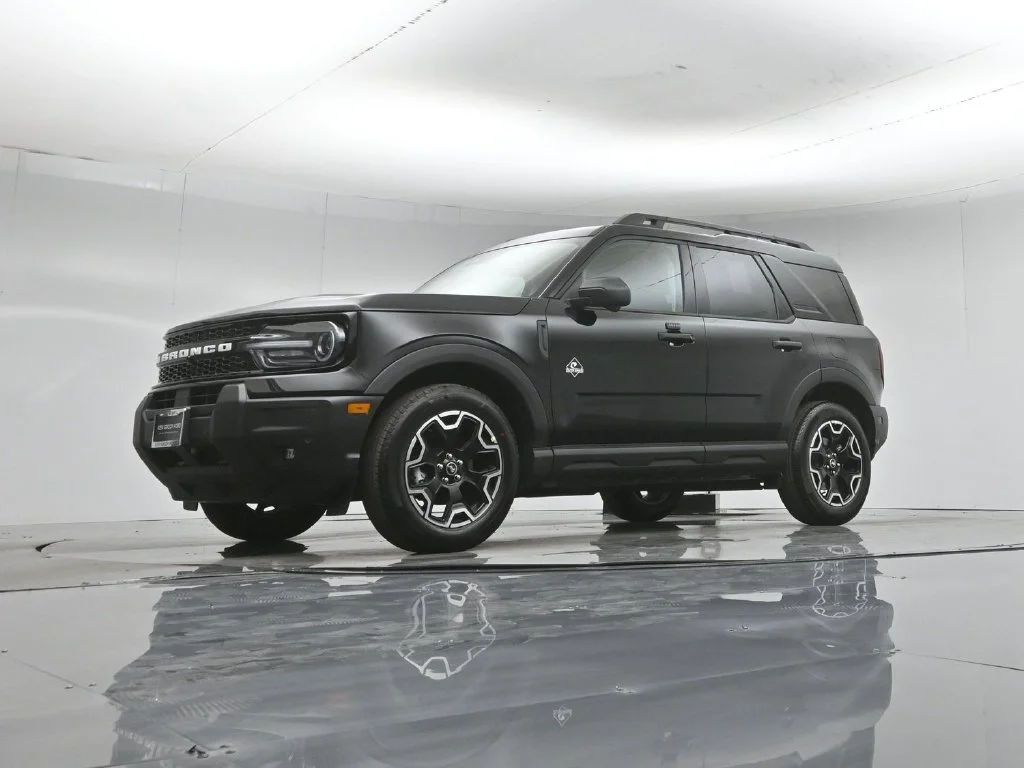 New 2026 Shadow Black Ford Outer Banks image 44