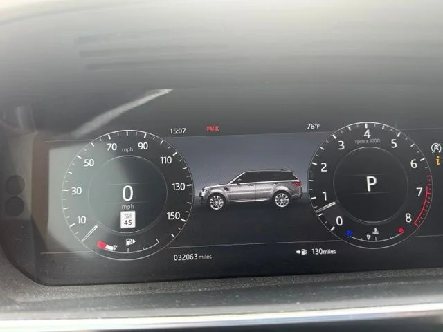 Used 2020 Black Land Rover HSE image 11