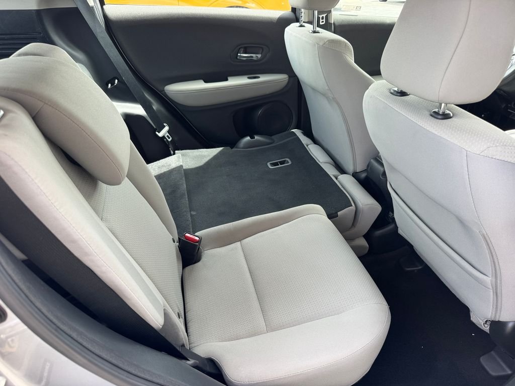 Used 2019 Silver Honda LX image 17
