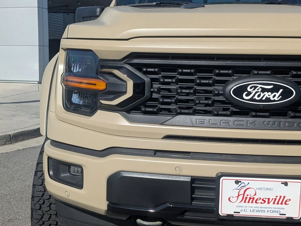 New 2026 Agate Black Metallic Ford XLT image 10