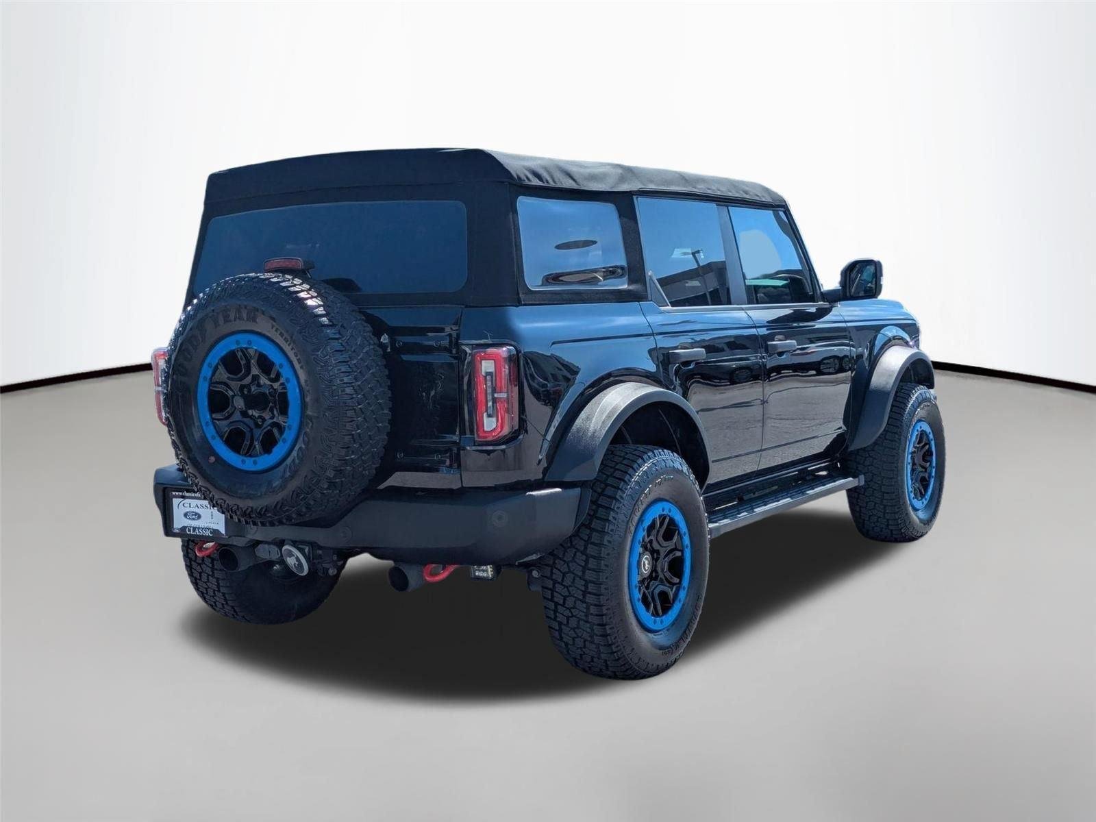Used 2022 Shadow Black Ford Wildtrak image 5