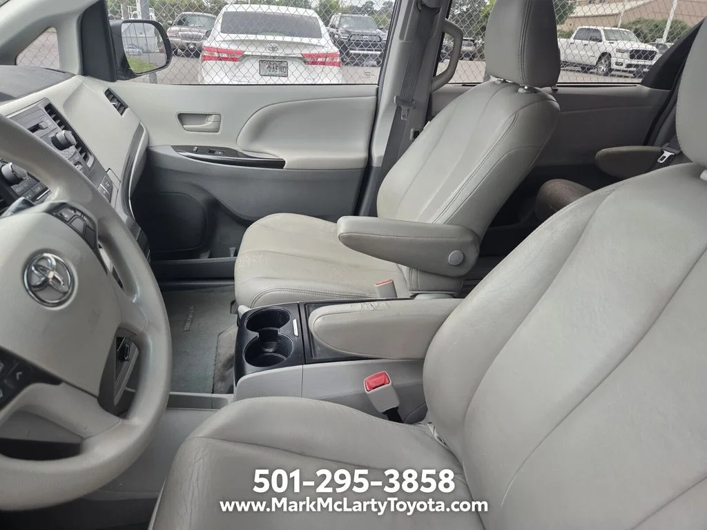Used 2013 Silver Toyota LE image 6