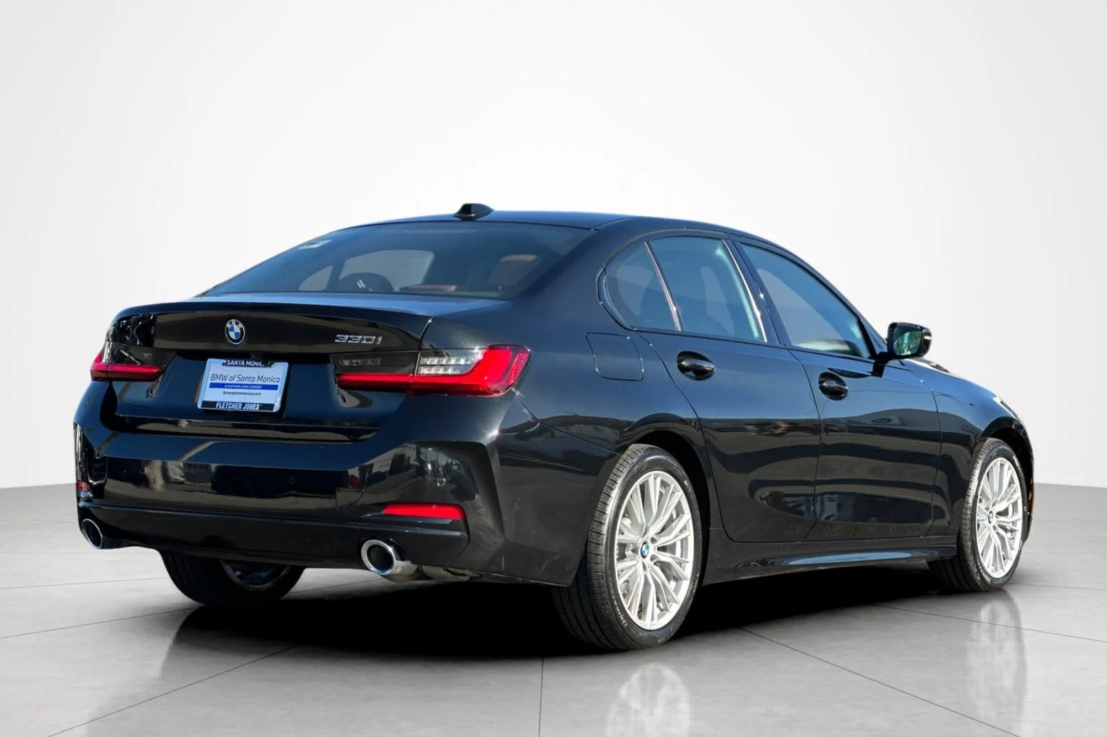 Used 2023 Black Sapphire Metallic BMW 330i image 5