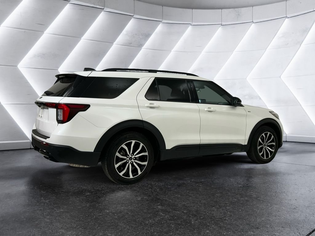 Used 2025 White Ford ST-Line image 4