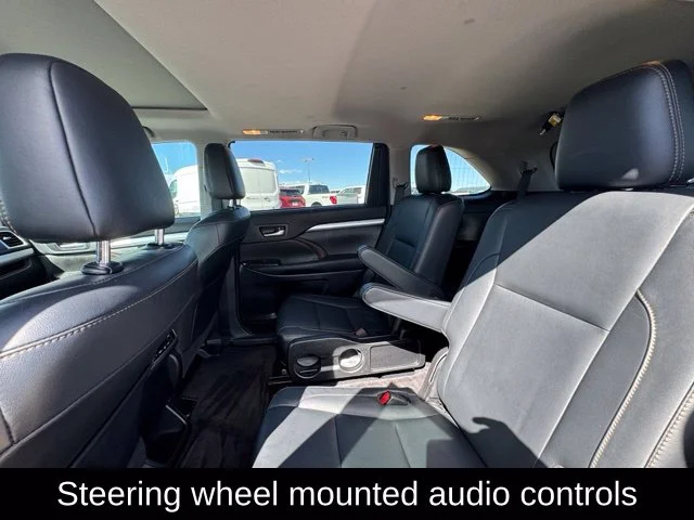 Used 2017 Gray Toyota XLE image 18