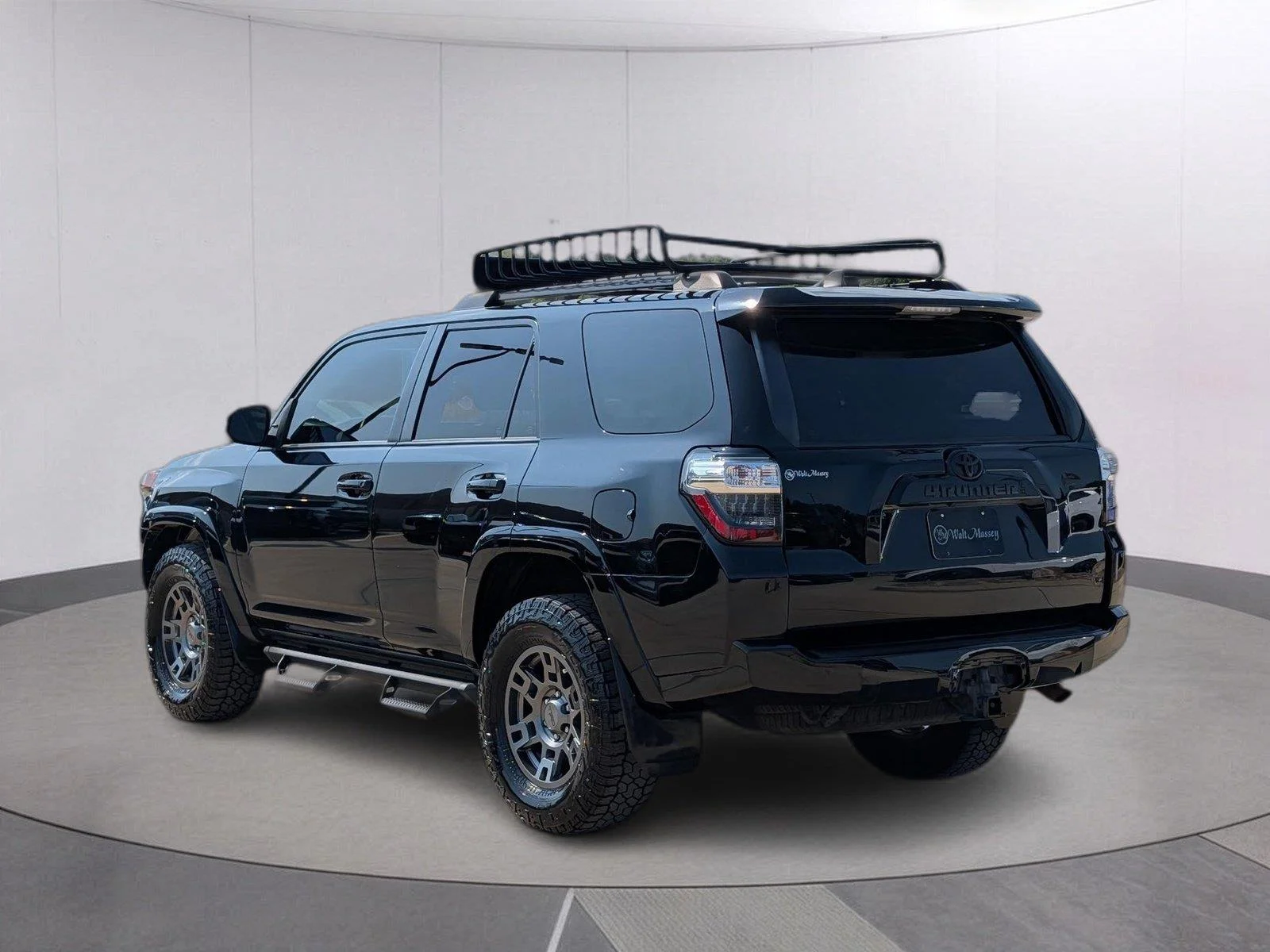 Used 2020 Midnight Black Metallic Toyota Venture image 3