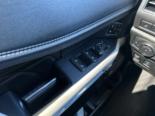 Used 2018 Silver Ford Platinum image 14