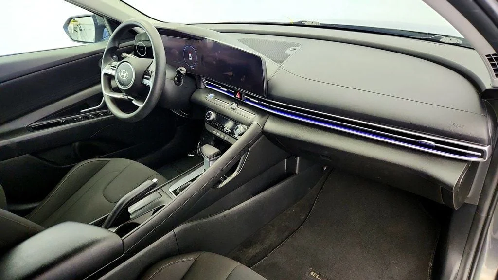 Used 2024 Amazon Gray Hyundai SEL IVT image 24
