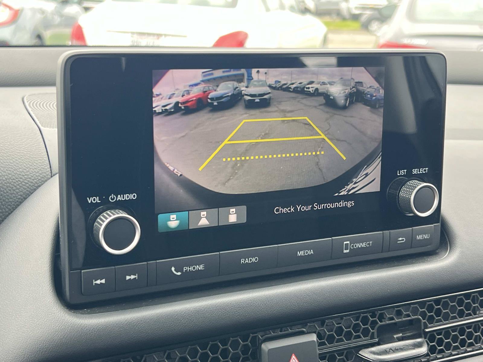 2025 Honda HR-V LX - Photo 13