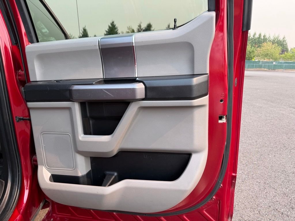 Used 2019 Ruby Red Metallic Tinted Clearcoat Ford XLT image 20