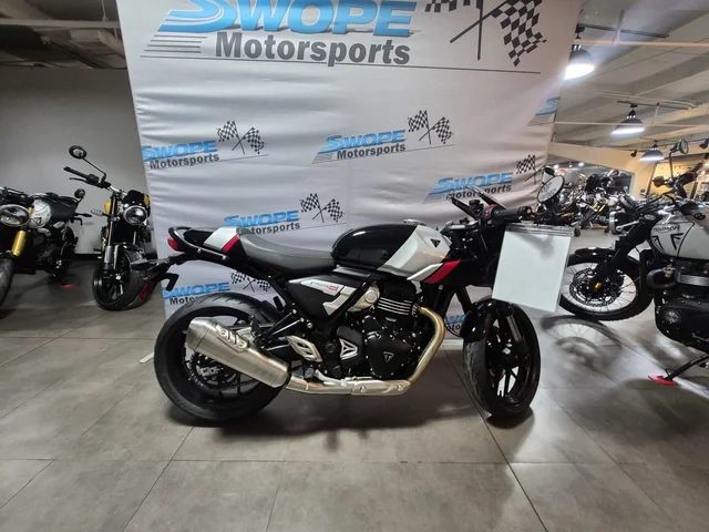 2026 Triumph Thruxton 400 Phantom Black / Aluminium Silver 400