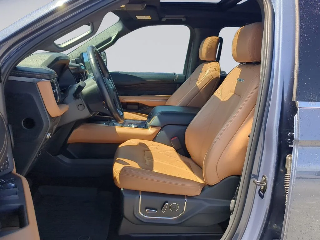 Used 2022 Blue Ford Platinum image 12