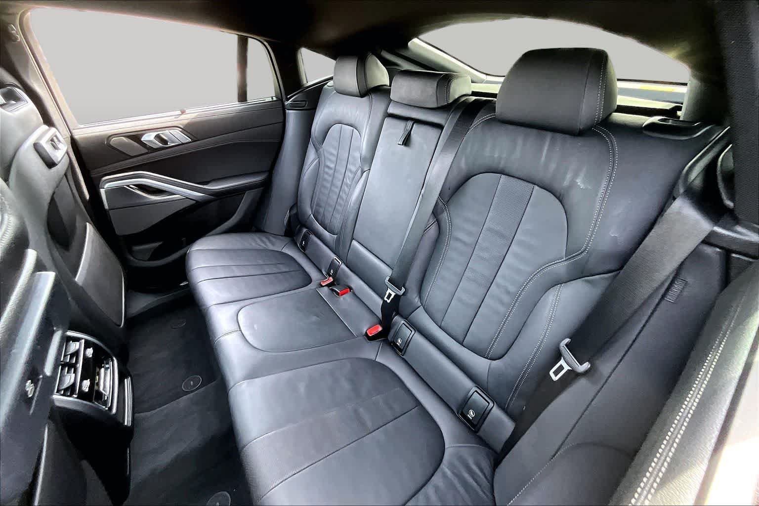 Used 2021 Arctic Gray Metallic BMW xDrive40i image 20