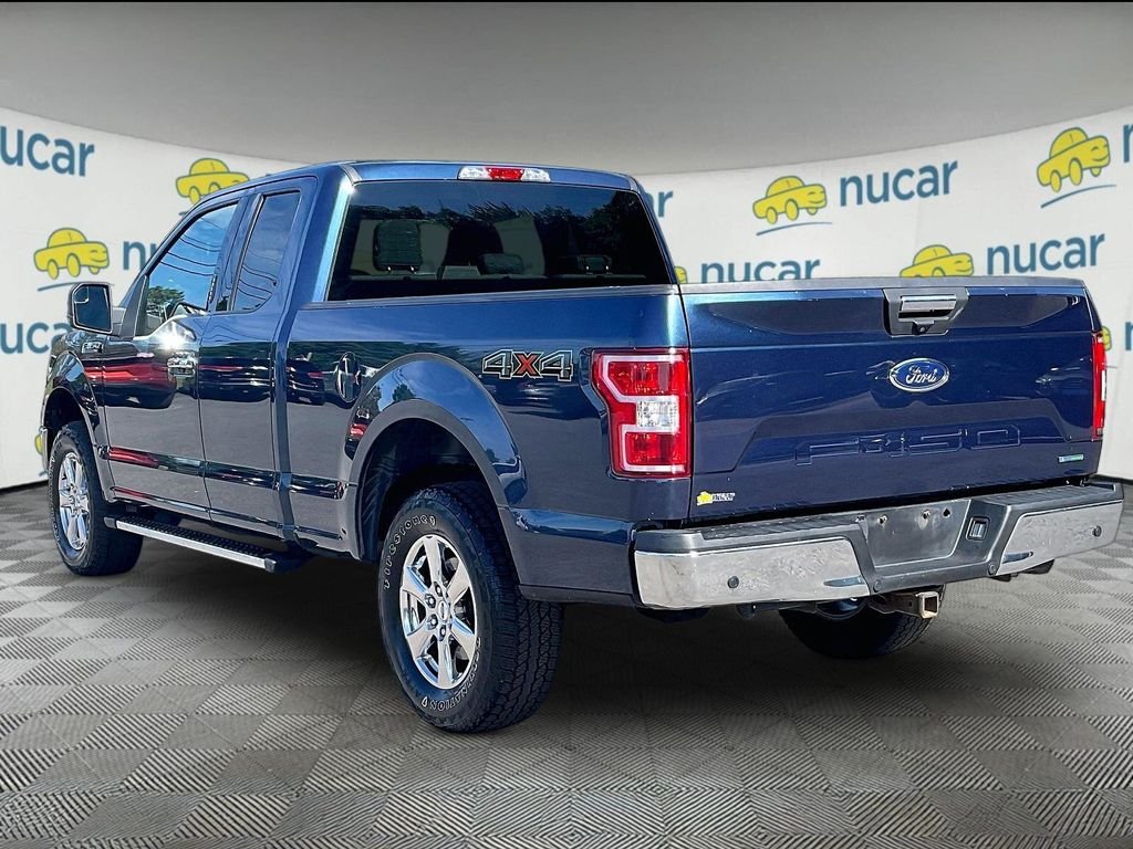 Used 2018 Blue Ford XLT image 4