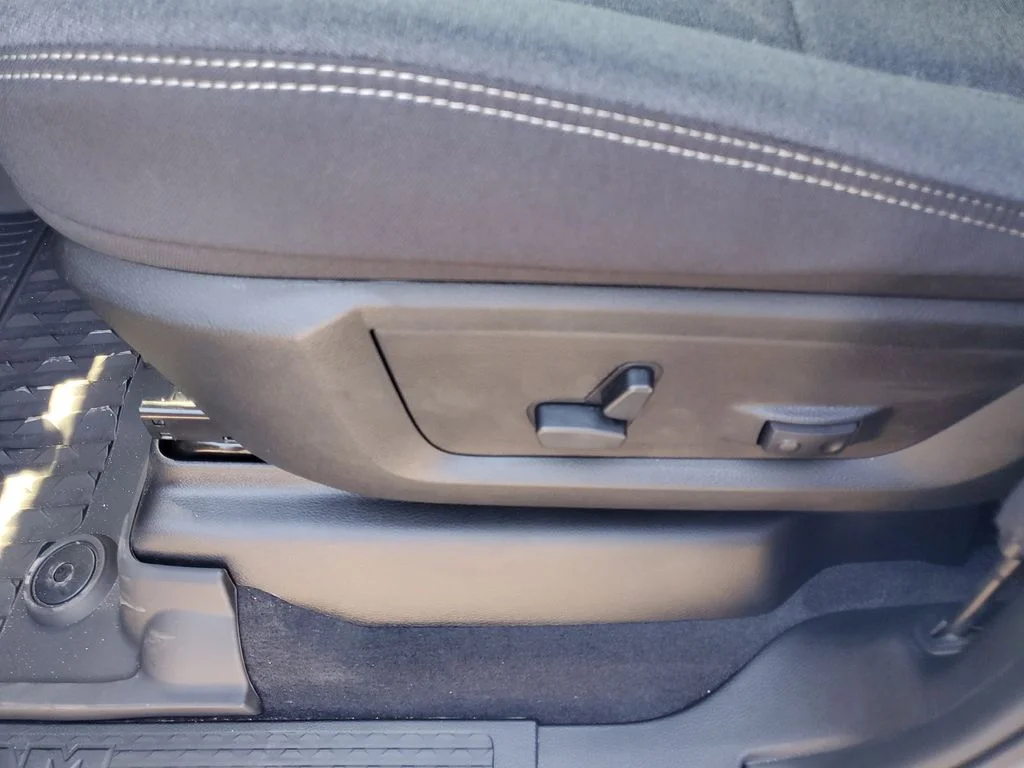 2026 RAM 2500 Big Horn - Photo 10