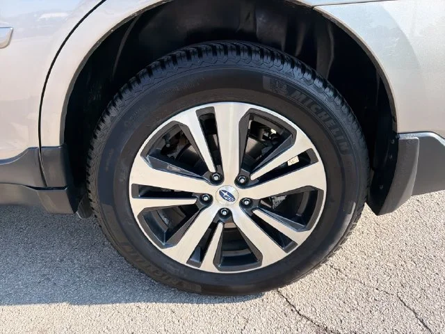Used 2018 Gray Subaru 3.6R image 31
