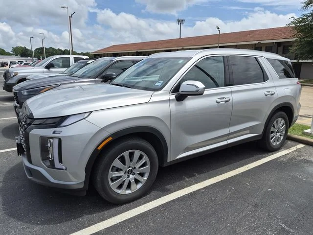 Used 2025 Typhoon Silver Hyundai SEL image 1