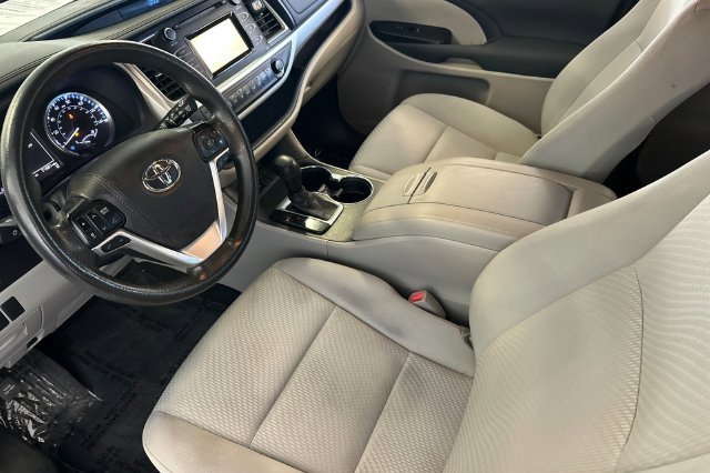 Certified Used 2019 Silver Toyota LE image 12