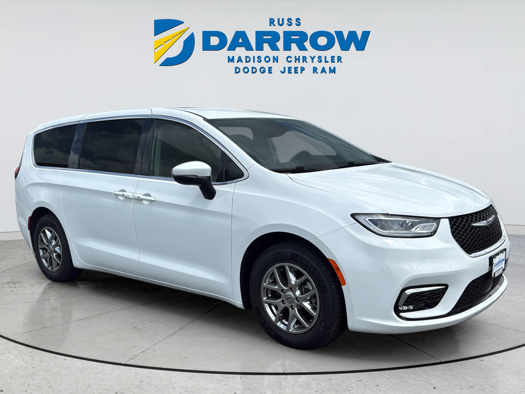 Used 2023 White Chrysler Touring L image 7