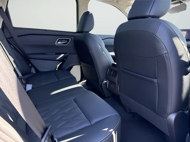 2026 Nissan Rogue Platinum - Photo 23
