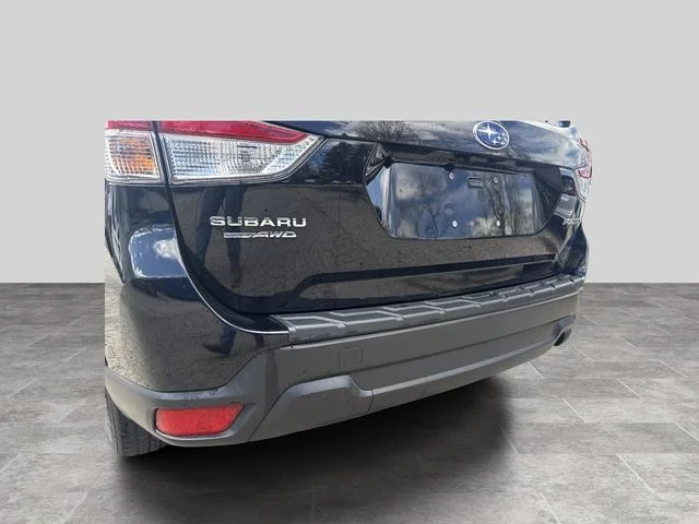 Used 2021 Black Subaru Premium image 19