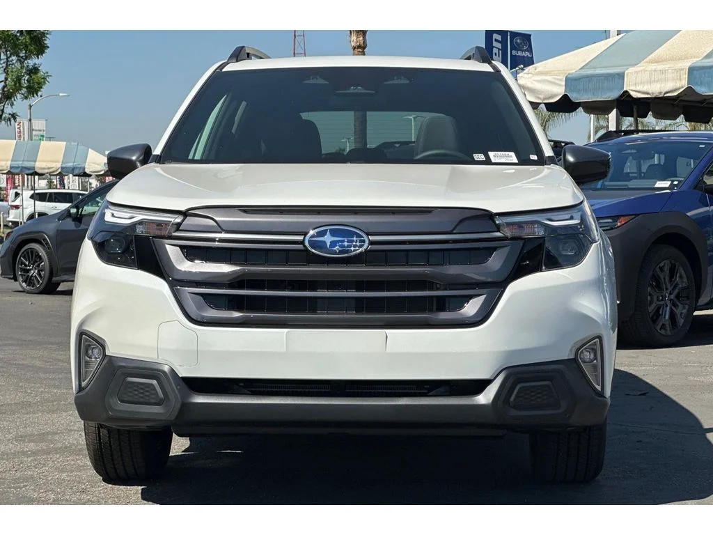 New 2026 CRYSTAL WHITE PEARL Subaru Premium image 9