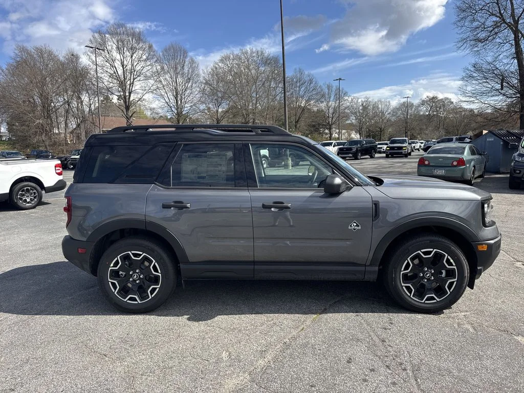 New 2026 Gray Ford Outer Banks image 8