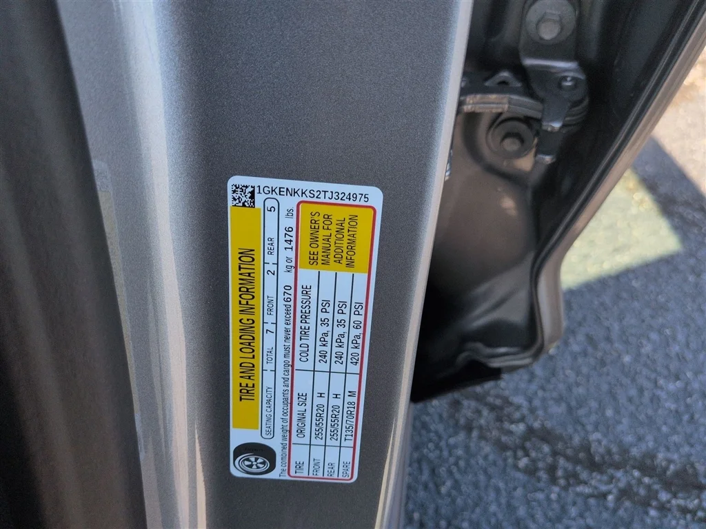 New 2026 Sterling Metallic GMC Elevation image 59