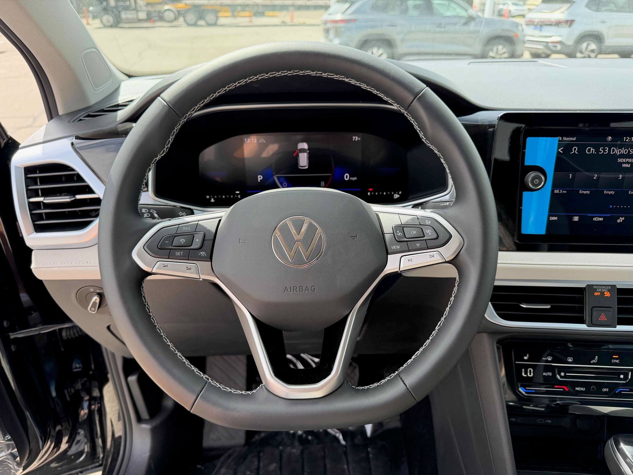 New 2026 Deep Black Volkswagen SE image 17