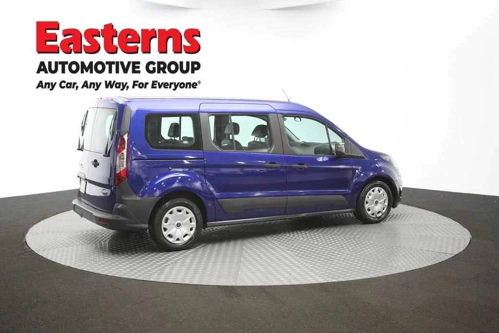 Used 2017 Blue Ford XL image 38