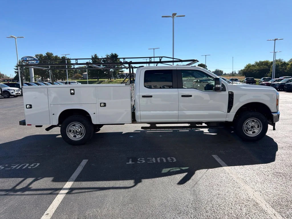 New 2027 Oxford White Ford F-350® XL image 6