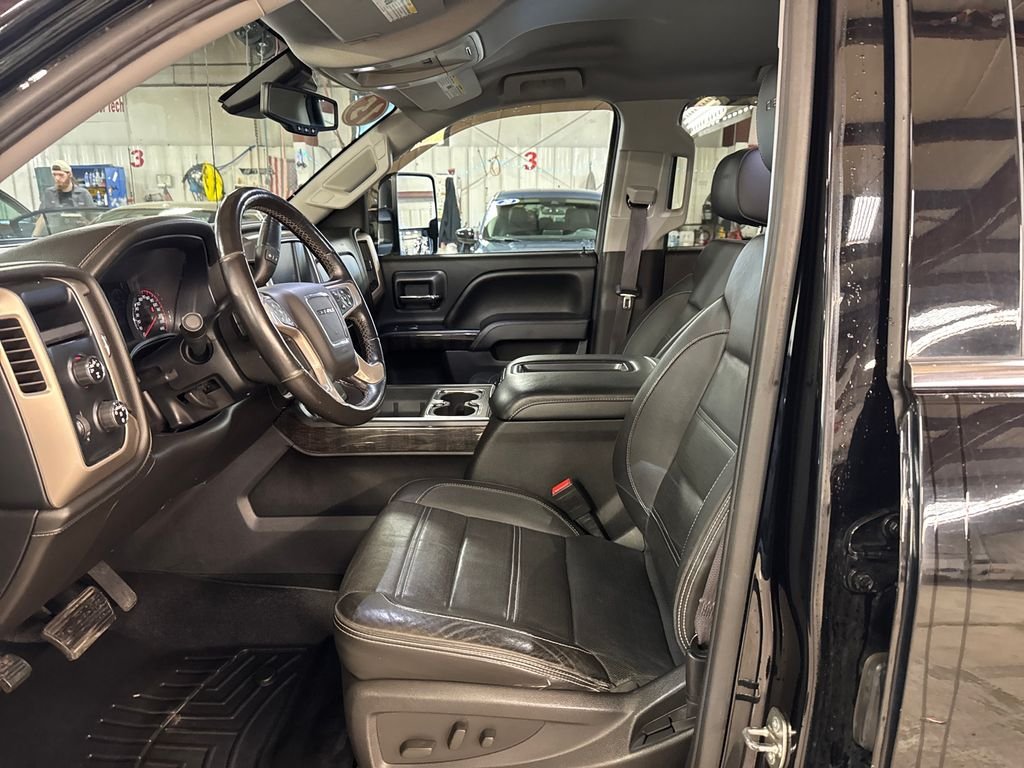 Used 2015 Black GMC Denali image 14
