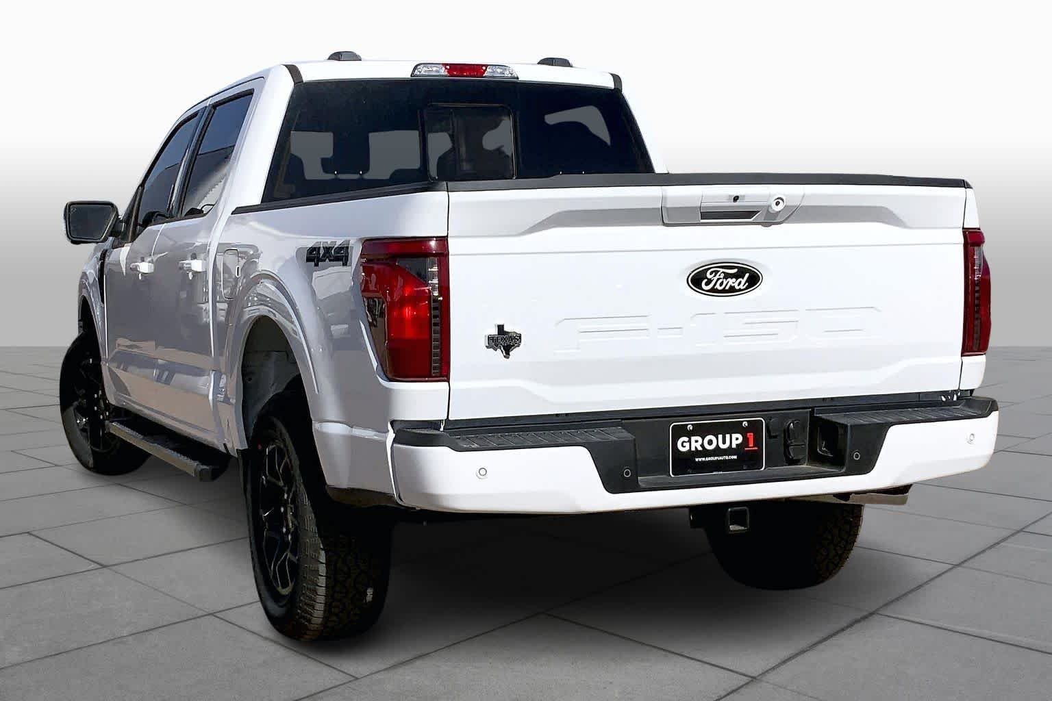 New 2026 Oxford White Ford XLT image 12