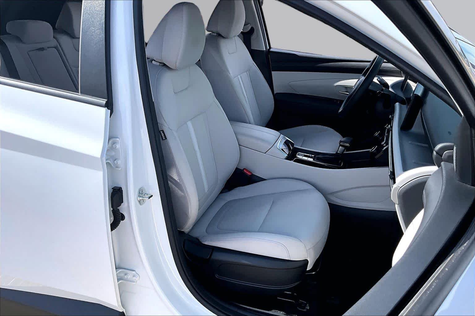 Used 2025 Serenity White Pearl Hyundai SEL image 9