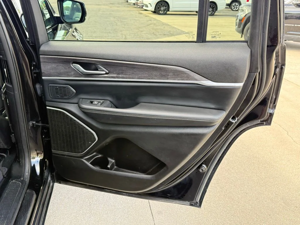Used 2024 Black Jeep Limited image 24