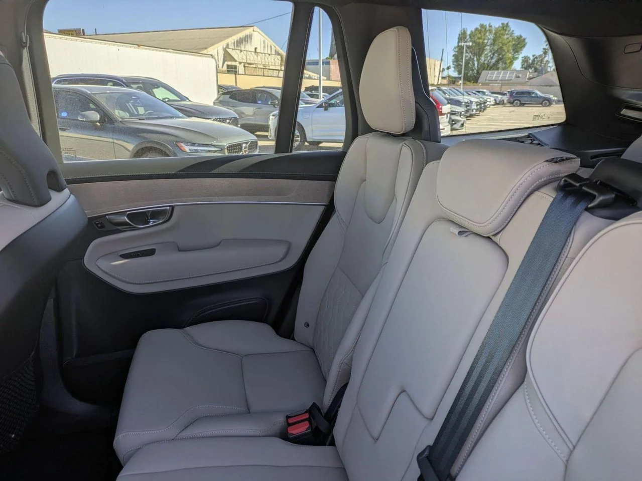 2026 Volvo XC90 Core - Photo 12