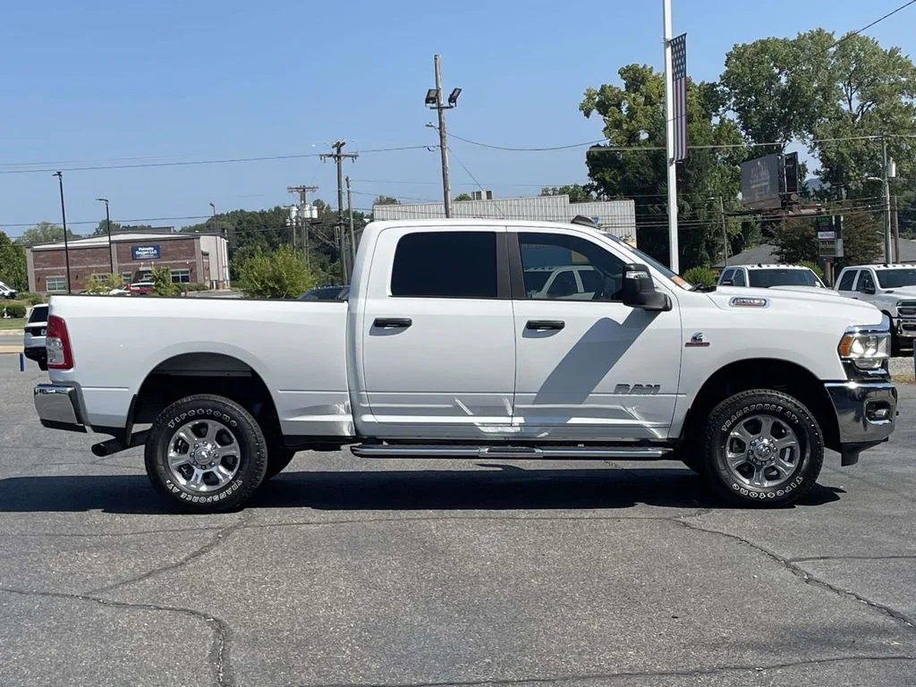 Used 2024 White Ram Big Horn image 9