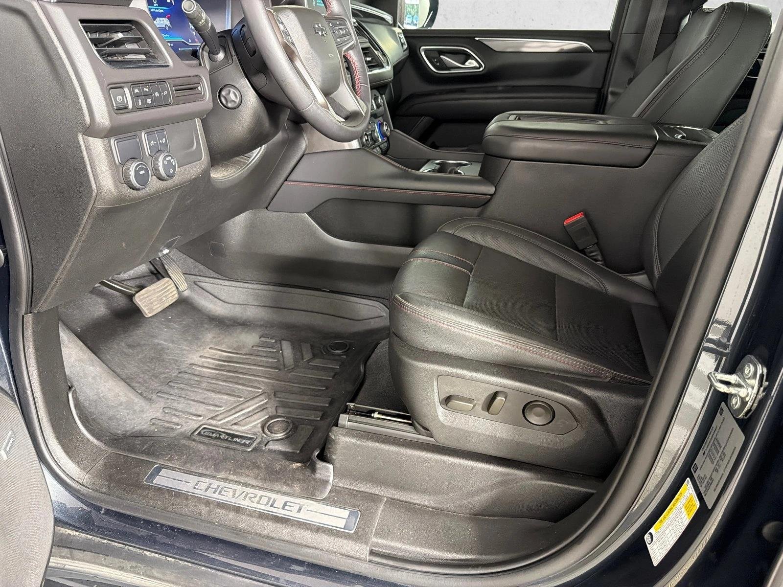 Used 2022 Evergreen Gray Metallic Chevrolet RST image 9