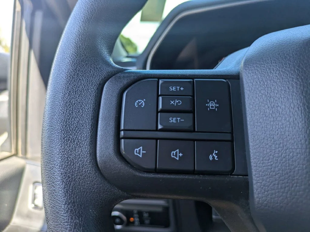 Used 2023 White Ford XL image 24