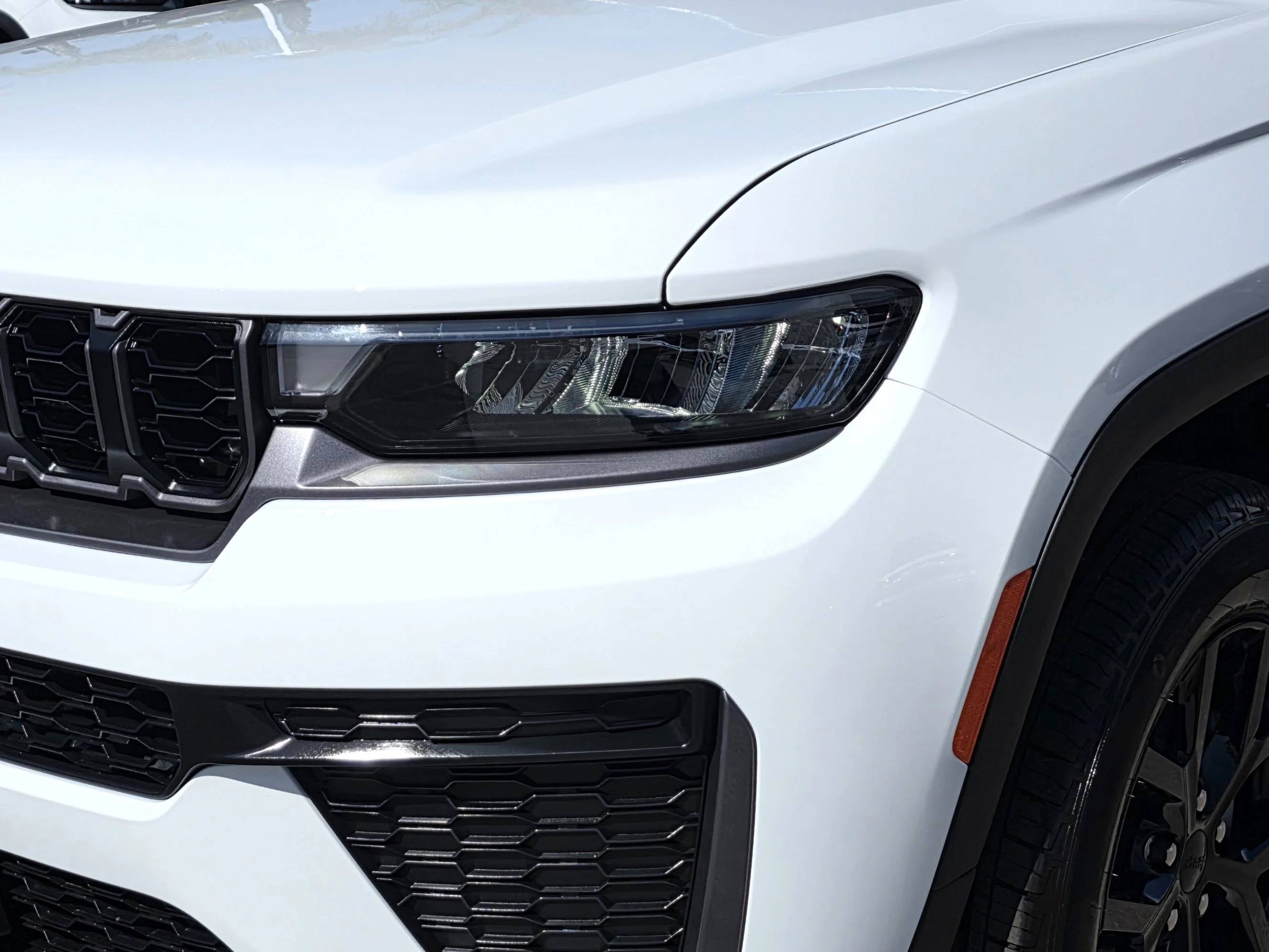New 2026 Bright White Clearcoat Jeep Altitude image 7
