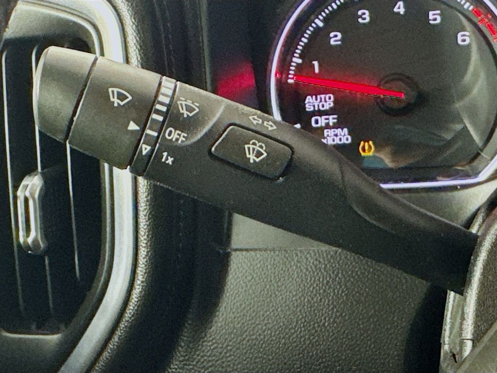 2019 Chevrolet Silverado 1500 LT - Photo 12
