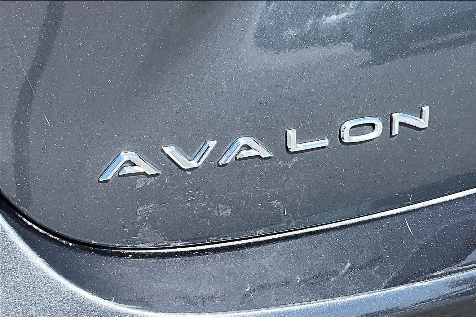 Used 2017 Magnetic Gray Metallic Toyota Hybrid Limited image 31
