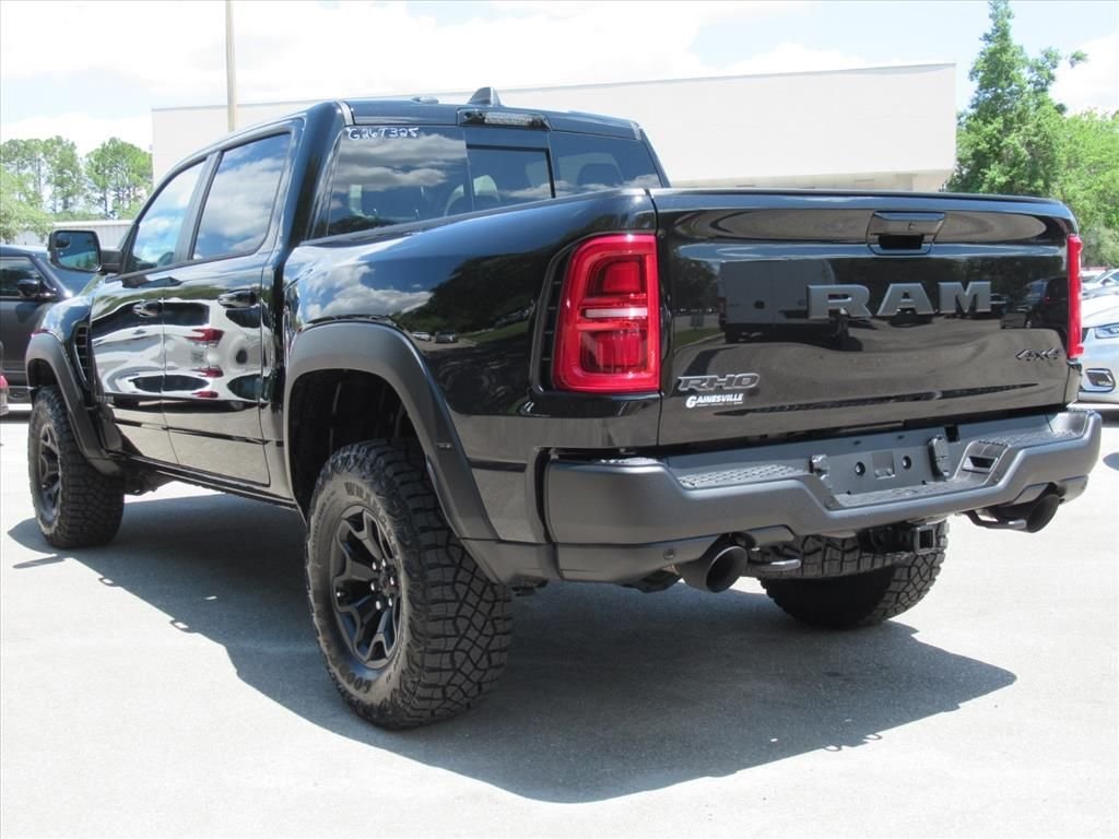 New 2026 Diamond Black Crystal Pearl-Coat Exterior Paint RAM RHO image 5