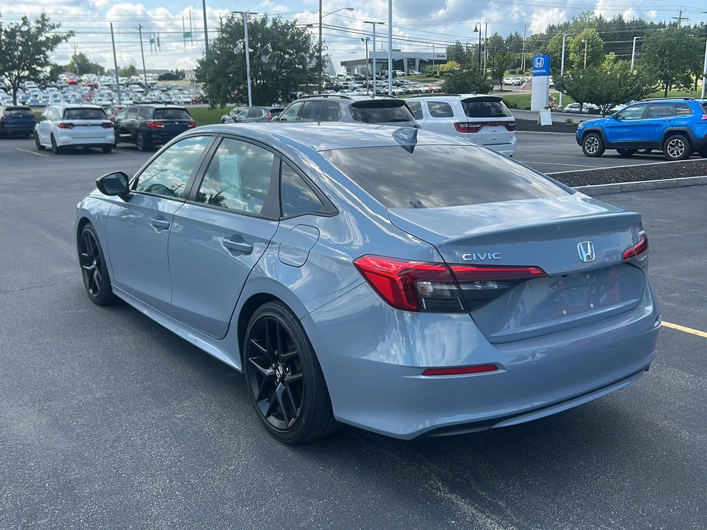Used 2024 Sonic Gray Pearl Honda Sport image 6